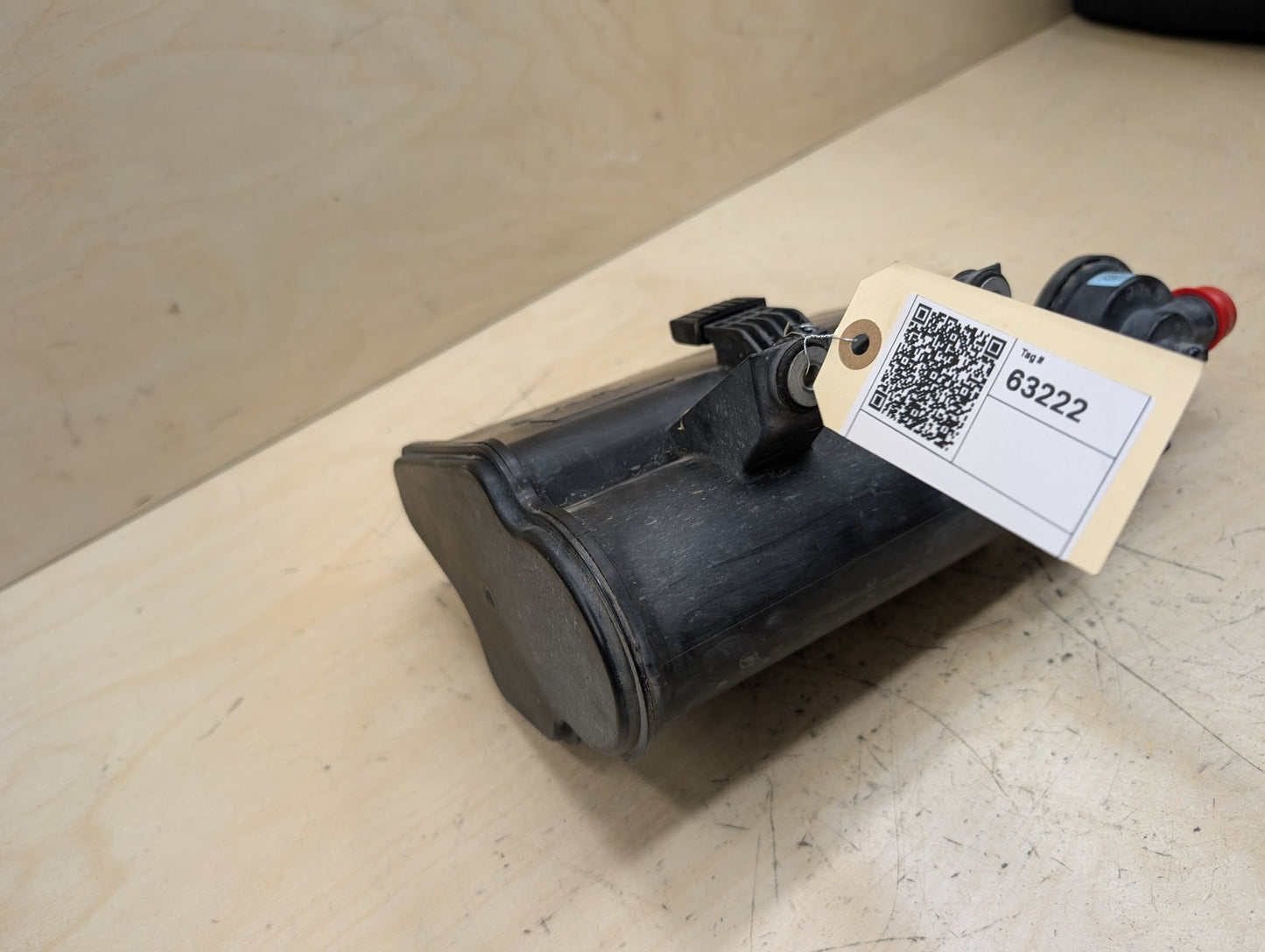 2012-2018 BMW 328i F30 Fuel Vapor Charcoal Canister 7297330