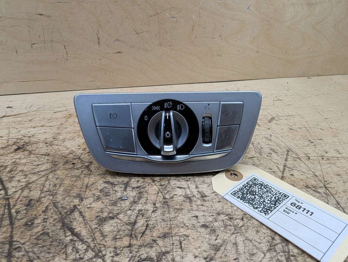 2016-2019 BMW 740Li G12 Headlamp Switch 9472976 OEM