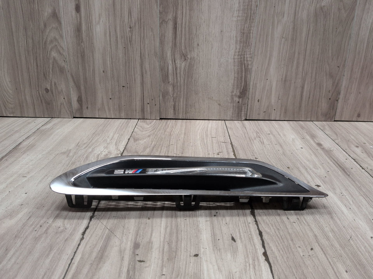 2011-2016 BMW M5 F10 Front Right Passenger Fender Trim Molding 7903880 OEM