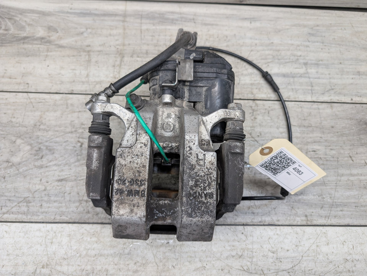 OEM BMW G20 G22 G23 G26 G42 330 M340 430 440 REAR Right Passenger Brake Caliper