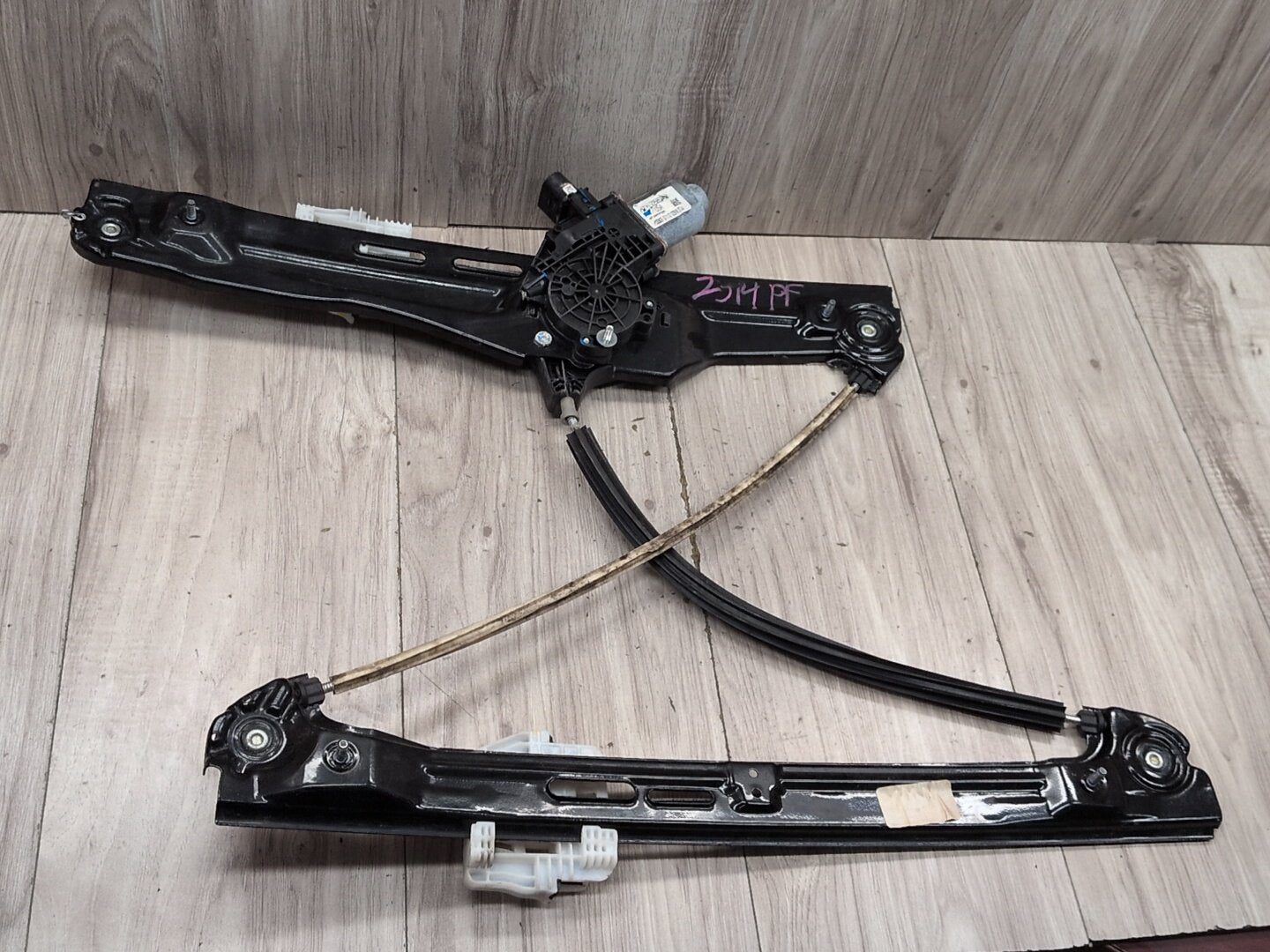2011 - 2017 BMW X3 F25 Rear Left Driver Door Window Glass Regulator Motor 7258534 N20B20O0
