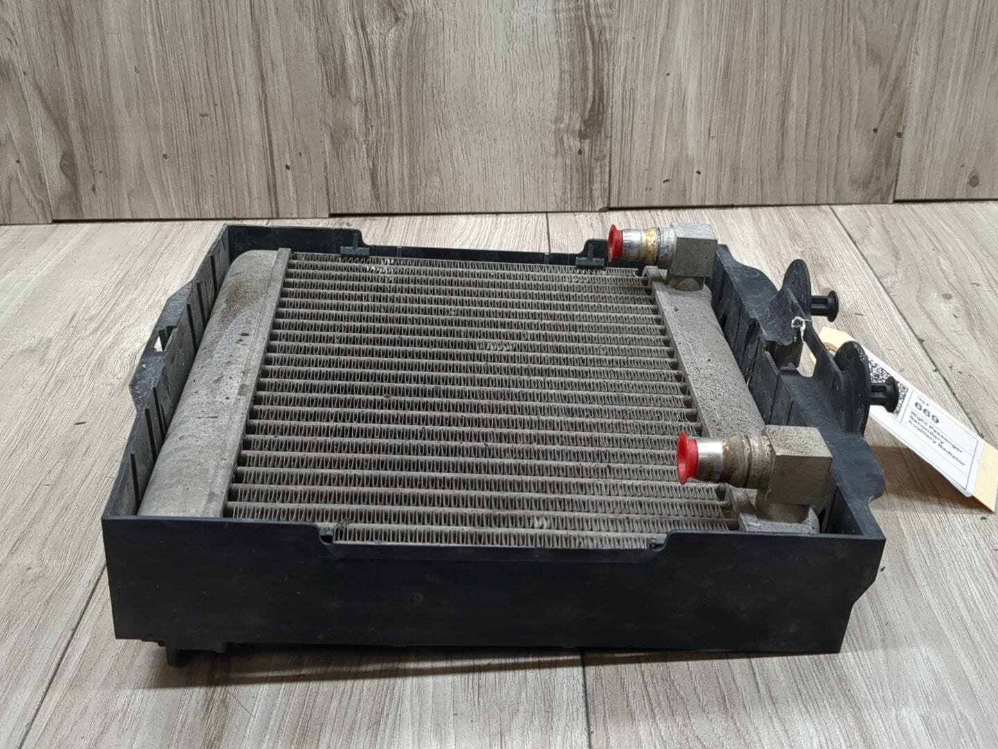 OEM BMW F02 F06 F10 F13 535 550 Front Right Passenger Auxiliary Coolant Radiator