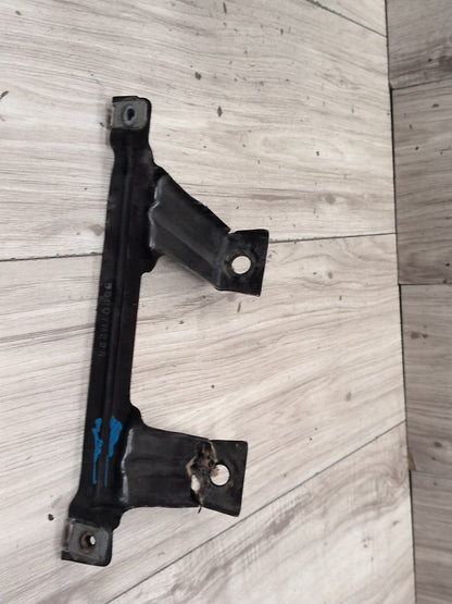 OEM BMW F15 F16 F85 X5 X6 Front Right Passenger Fender Mount Support Brackets