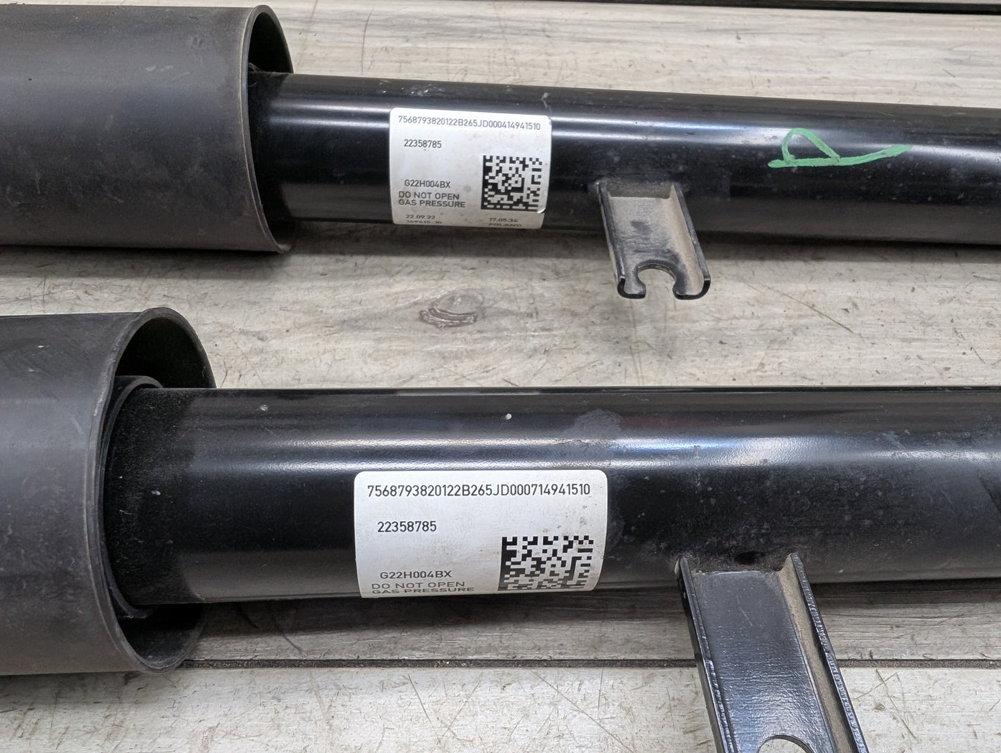 2021 - 2026 BMW 430i G22 Rear Left Right Spring Strut Shock Absorbers SET 6879382 B46B20O1