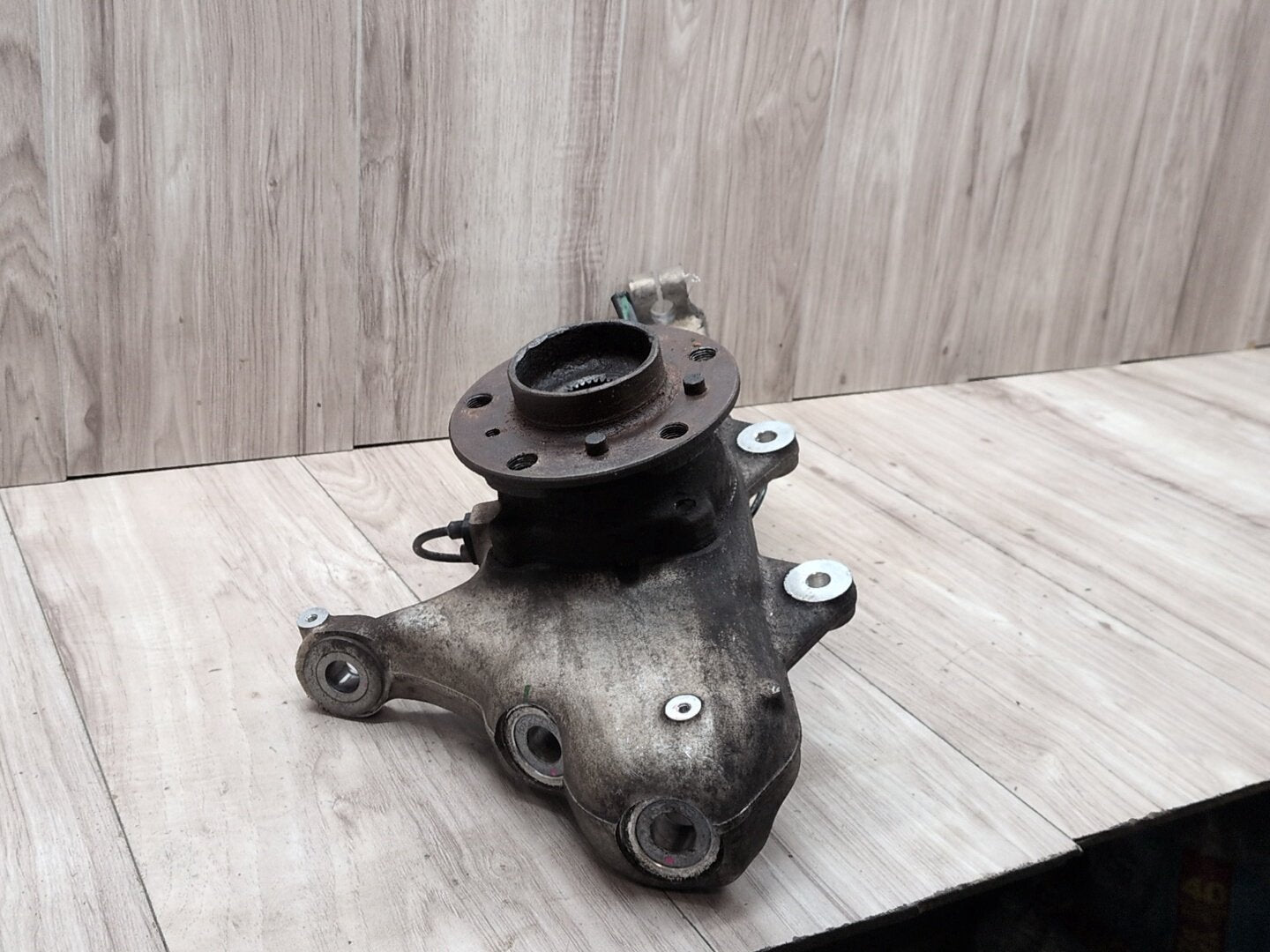 OEM BMW E70 E71 F15 F16 F85 X5 X6 Front Left Driver Spindle Hub Carrier Knuckle