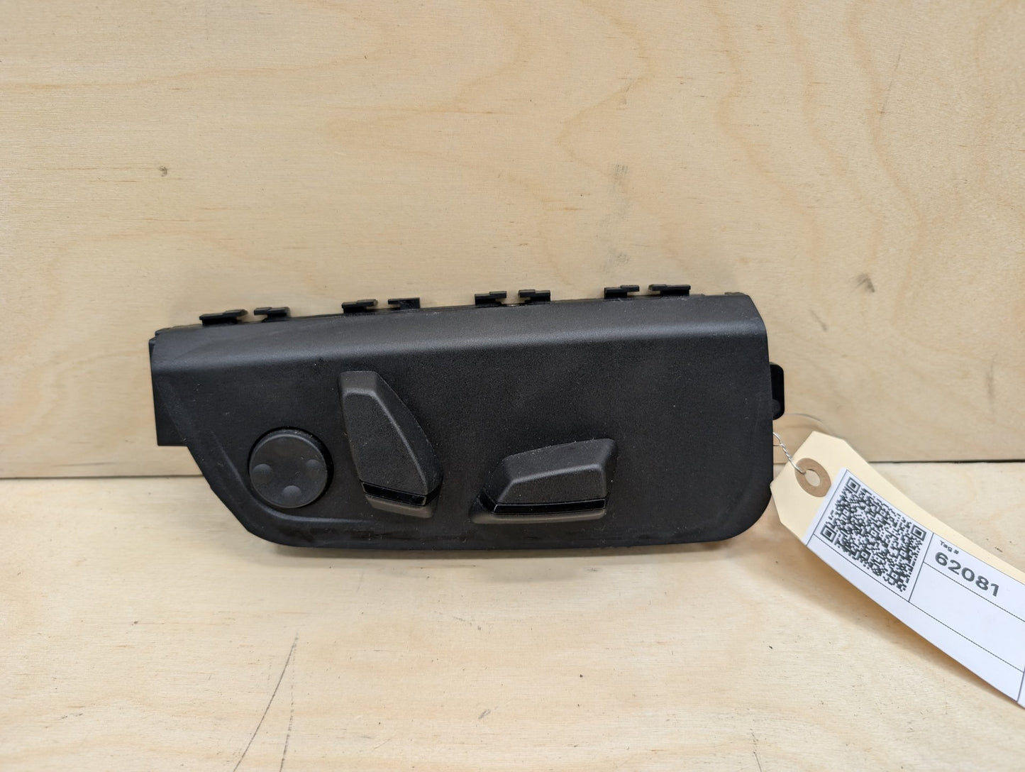 2015-2019 BMW X6 F16 Front Right Passenger Seat Control Switch 9347418