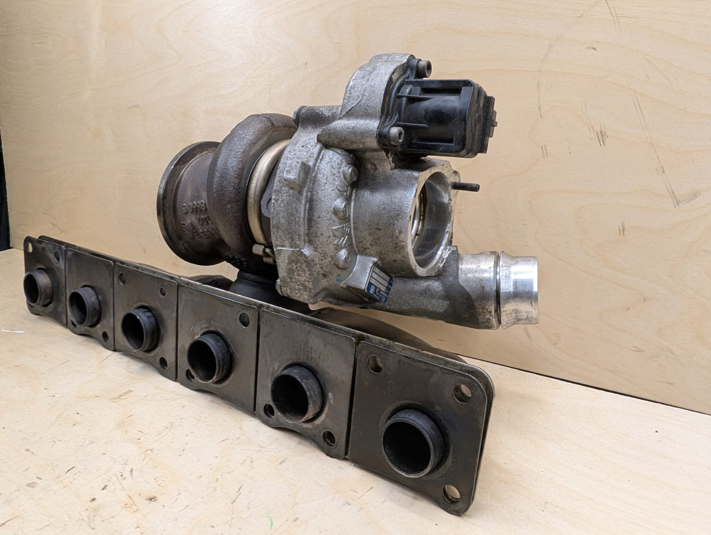 OEM BMW F06 F10 F15 F22 F25 F30 F32 F33 F36 X5 Turbo Charger w/ Manifold N55 EWG