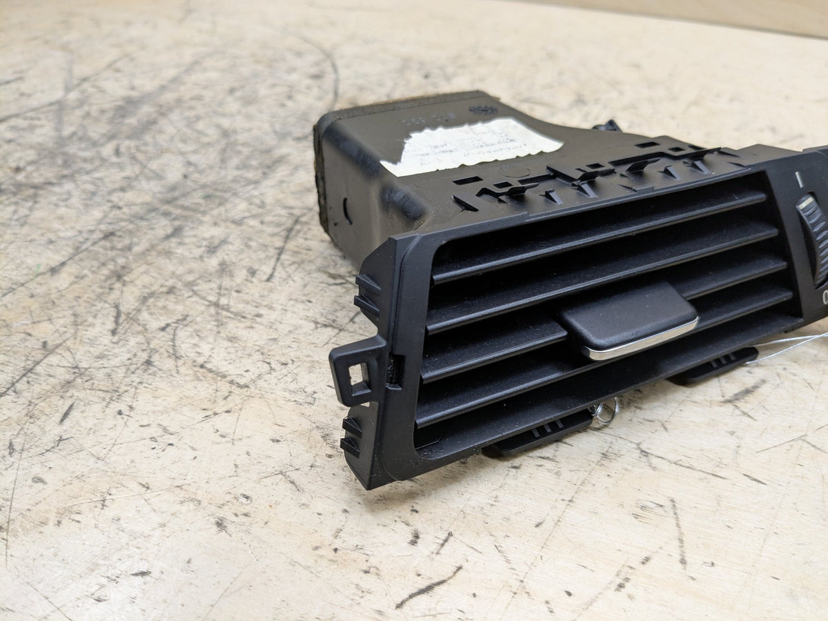 OEM BMW E90 E92 E93 328 335 Right Passenger Side Dashboard Dash Air Vent Grille