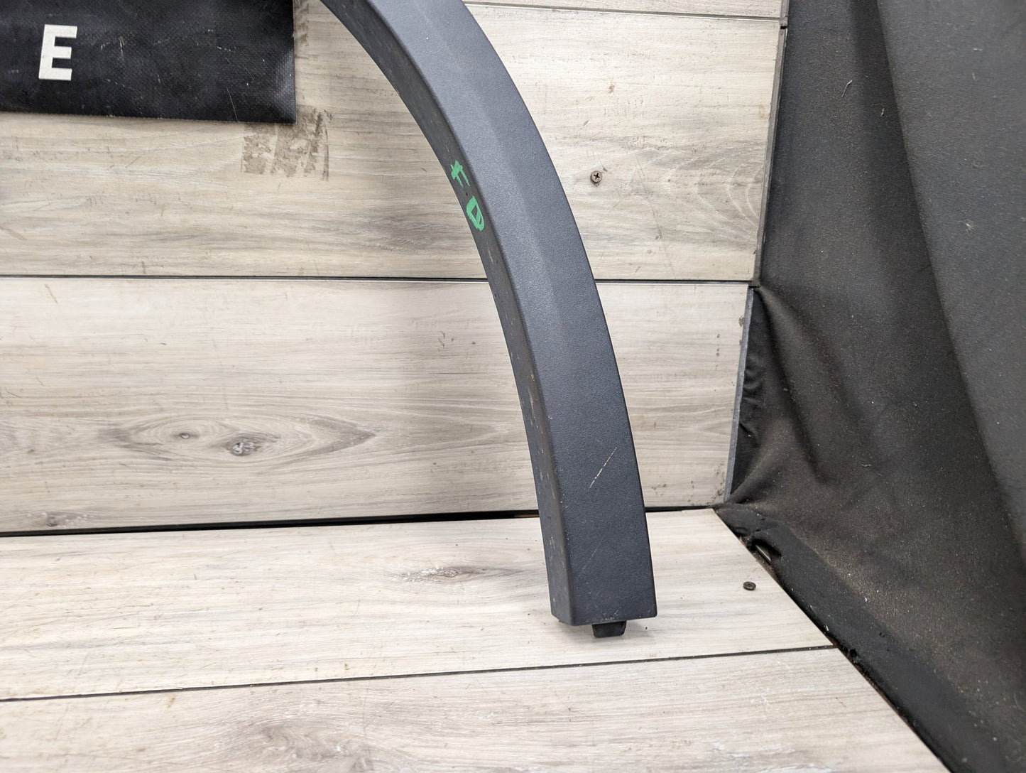 2019-2026 BMW X5 G05 Front Left Driver Fender Flare Arch Trim Molding 7440913