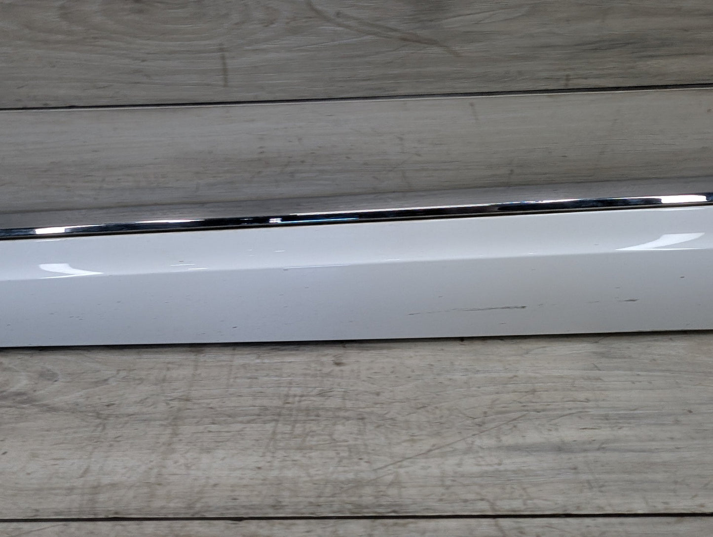 2009 - 2017 Audi Q5 8R Front Left Driver Exterior Door Trim Molding 8R0853959L EA888