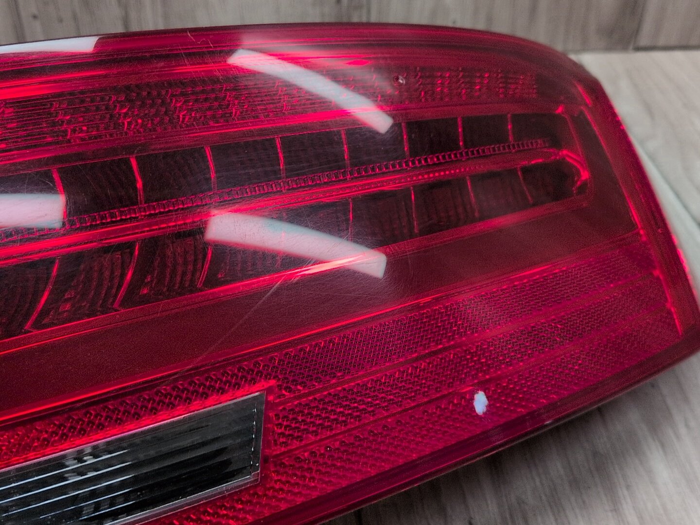 2008 - 2017 Audi S5 8T Rear Right Passenger Outer Tail Light 8T0945096J