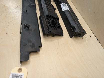 2012-2018 BMW 328i F30 Right Passenger Side Rocker Panel Brackets SET 8507422