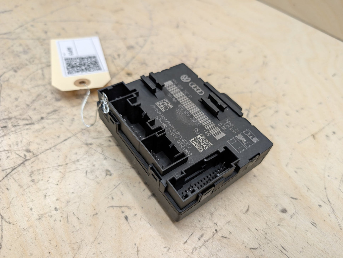13-17 OEM AUDI A4 A5 S4 S5 Front Left Driver Door Locking Control Module