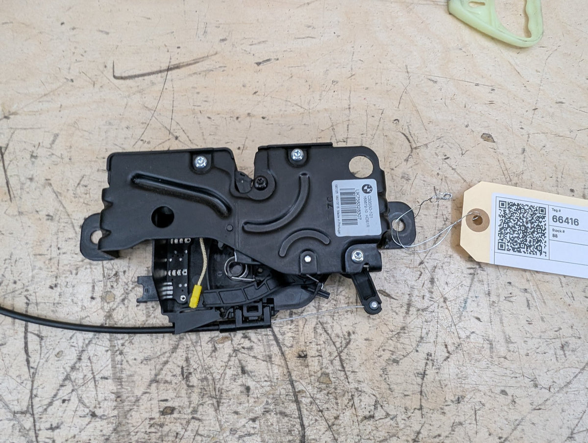 OEM BMW F44 F90 G20 G22 G26 G30 G42 G80 G82 Trunk Lid Latch Lock Opener Actuator