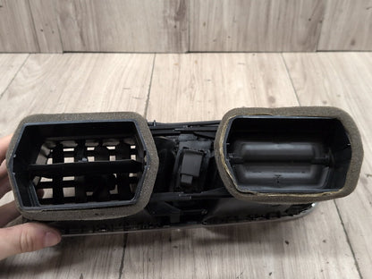 15-18 OEM Audi Q3 8U Dashboard Dash Board Middle Center Air Vent