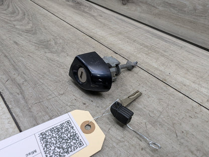 2007-2013 BMW 328i E93 Front Left Driver Key Lock Mechanism w/ Key 7162439