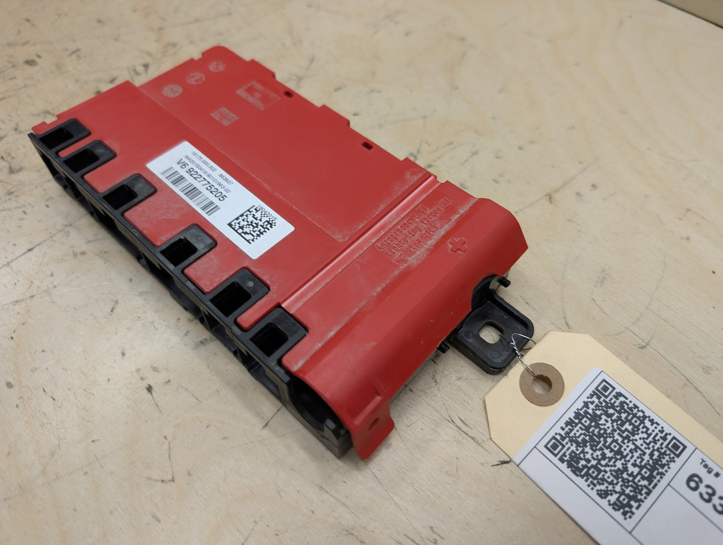 OEM BMW F22 F30 F32 F36 F80 F82 Positive Battery Distributor B+ Power Fuse Box