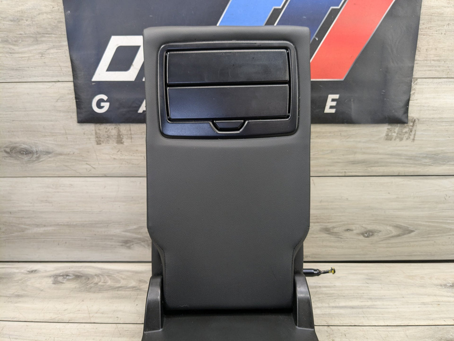 OEM BMW G01 G20 G20 330 M340 X3 X4 Rear Center Seat 2ND Row Arm Rest Cup Holder