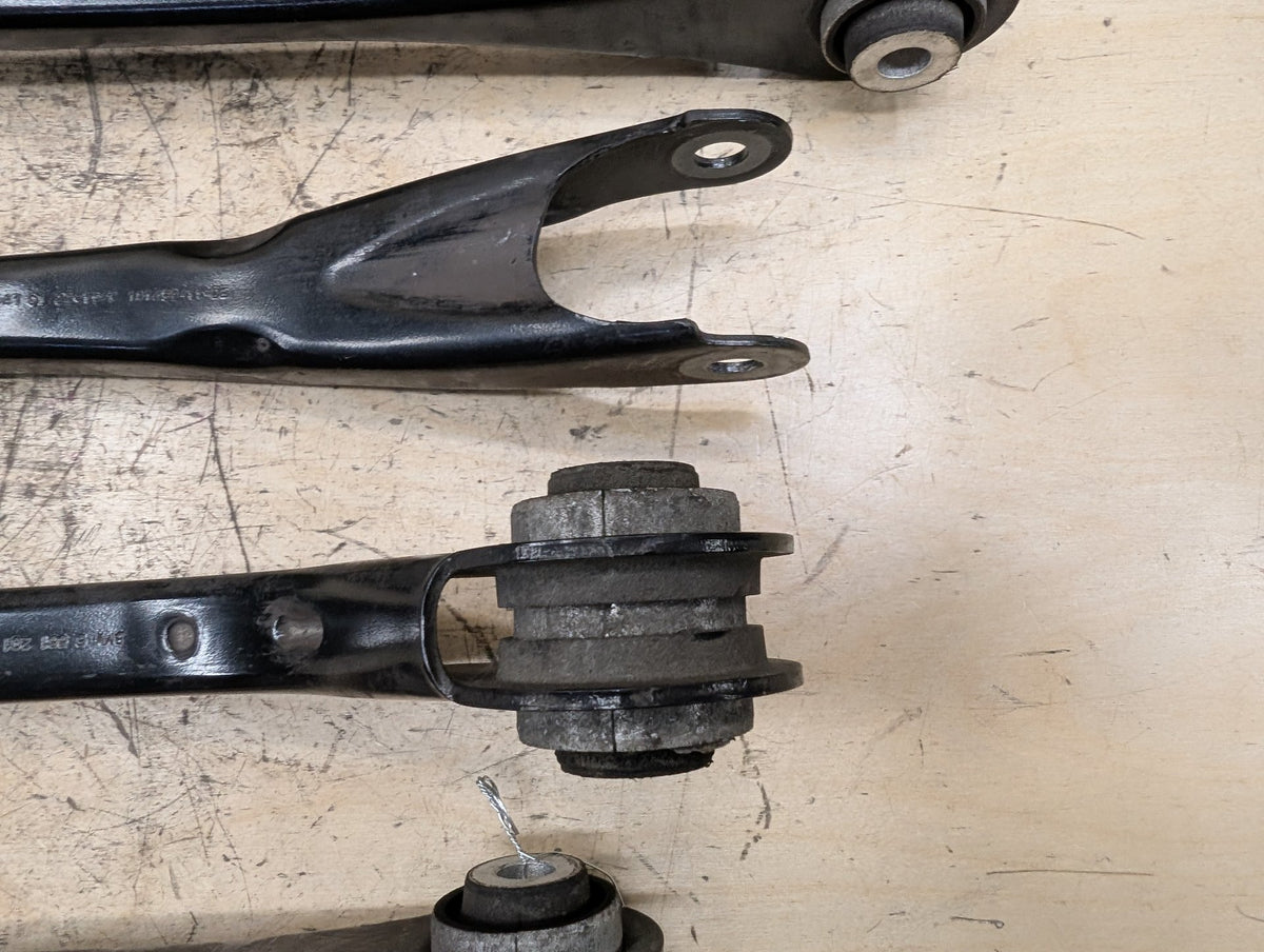 19-26 OEM BMW G20 G22 G23 G26 G42 Rear Left Driver Upper Lower Control Arm SET