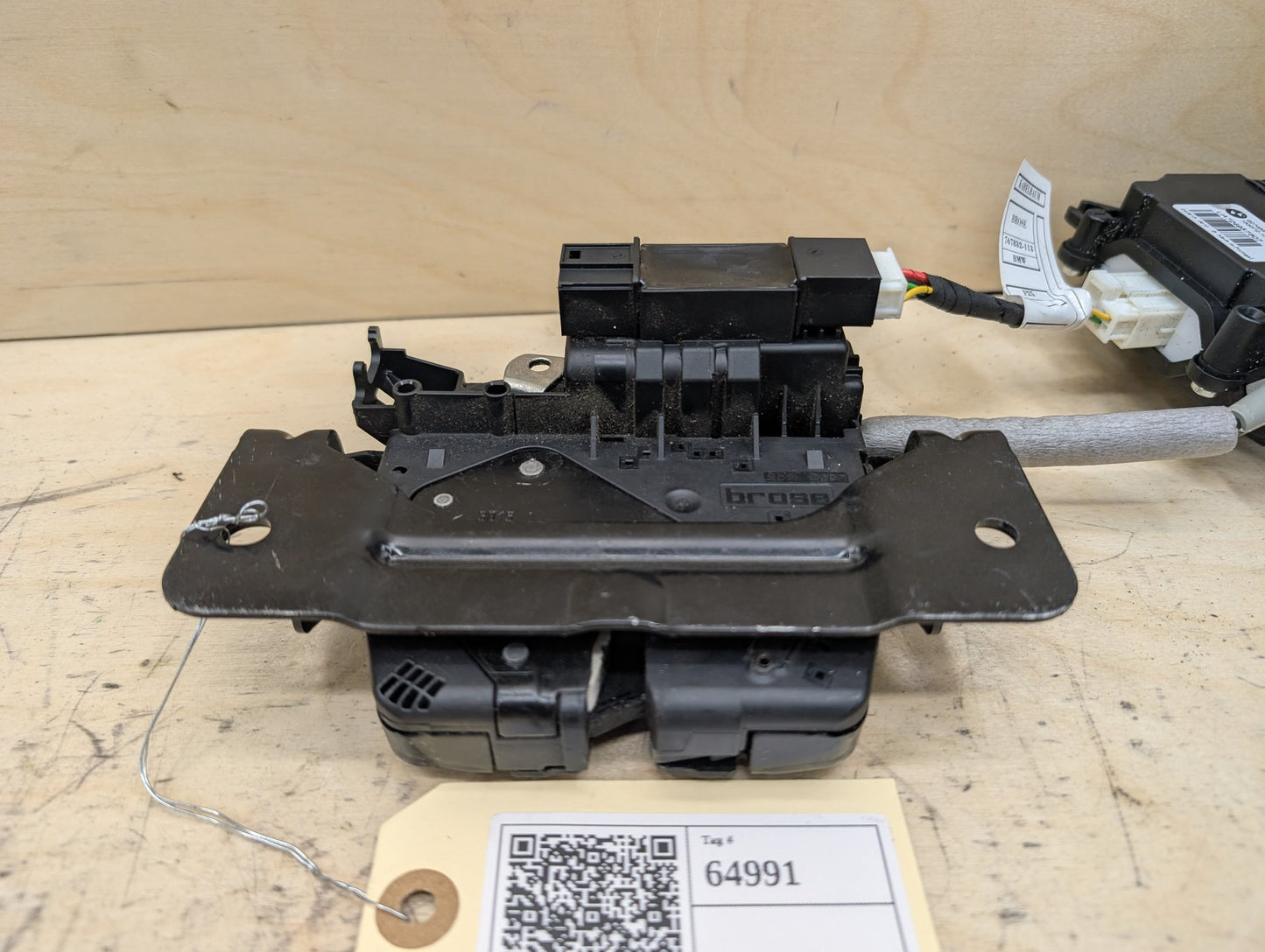 OEM BMW F36 428 430 435 440 Trunk Liftgate Hatchback Power Lock Latch Actuator