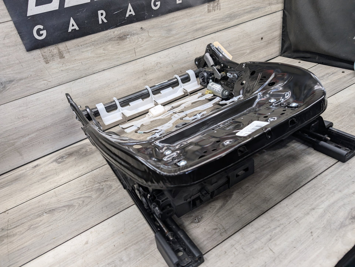 2018 - 2024 BMW X3 G01 Front Left Driver Seat Lower Track Frame Assembly 7414609 B46B20O1