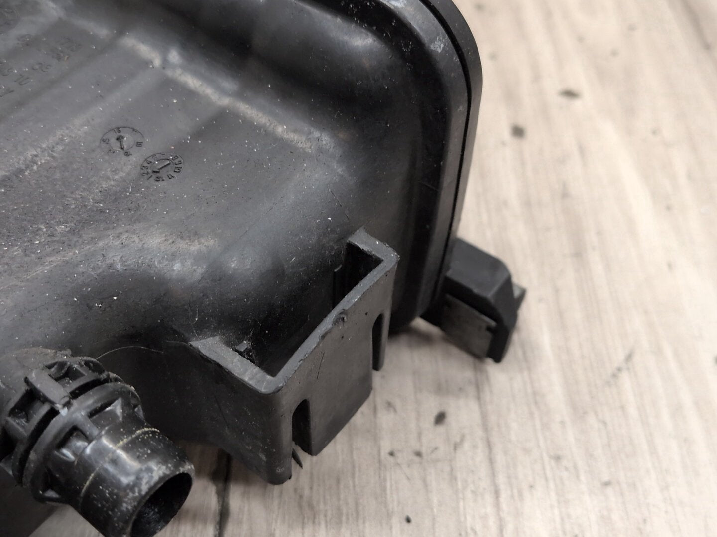2016-2022 BMW 750i G12 Coolant Expansion Tank Reservoir 8610658
