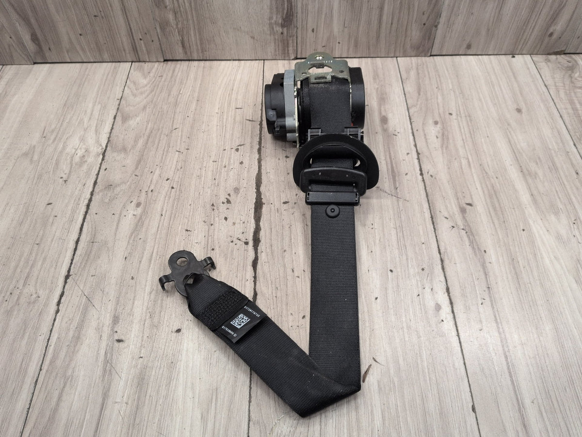 2011-2016 BMW M5 F10 Front Left Driver Seatbelt Seat Belt Retractor 7241747 OEM