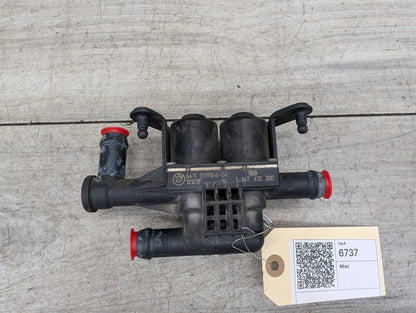 OEM BMW F01 F02 F06 F07 F10 F12 F13 M5 M6 Engine Water Heater Control Valve Pump