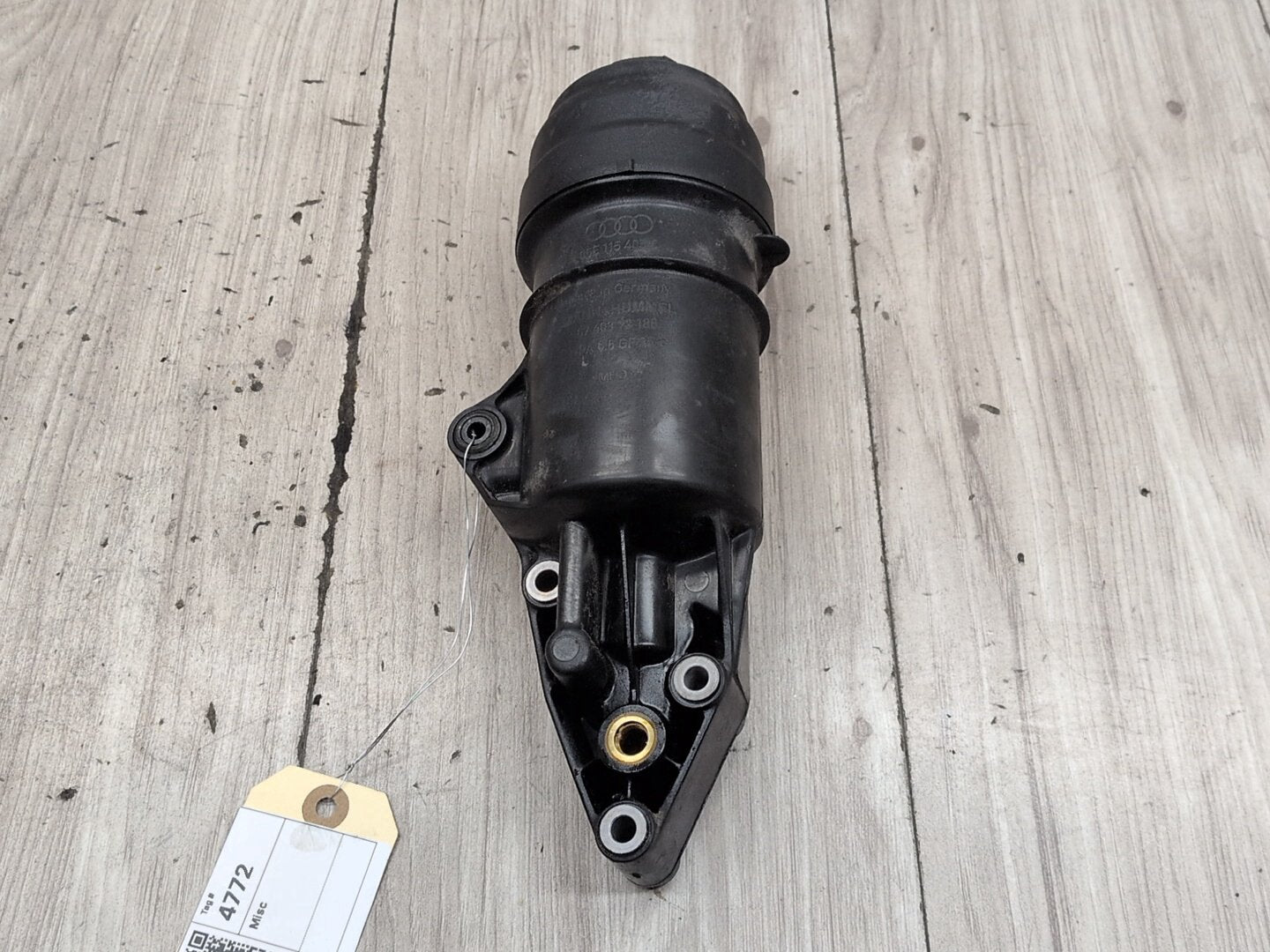 2008 - 2017 Audi S5 8T Engine Motor Oil Filter Cooler Housing 06E115405