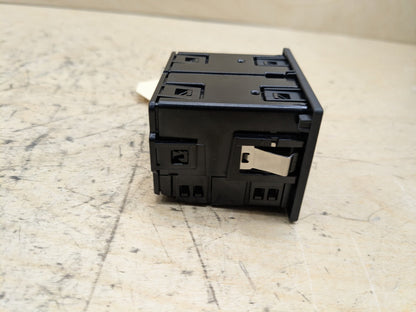 2012-2018 Audi A6 C7 AUX/ USB Charger Port Socket 4G0035736 OEM