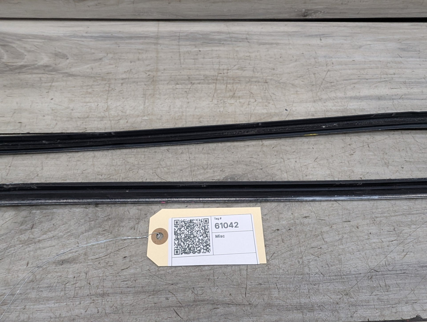 2011 BMW 328i E90 Front Left Right Side Windshield Drip Trim Molding SET 7179253