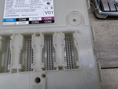 2016 BMW 750Li G12 Bdc Body Domain Fem Control Module 6820556