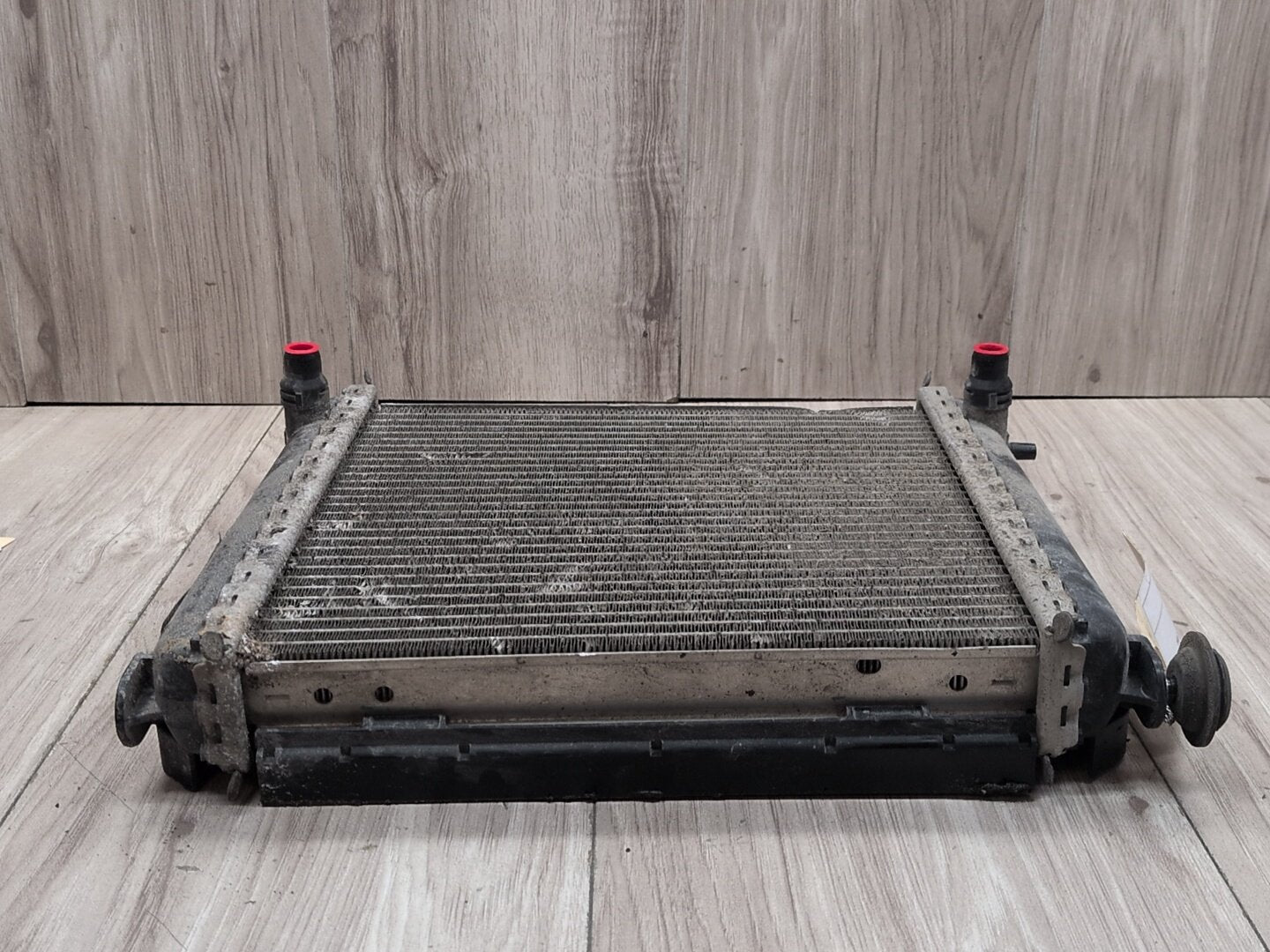 2019 - 2026 BMW X5 G05 Right Passenger Secondary Auxiliary Radiator 8697893 N63B44M3