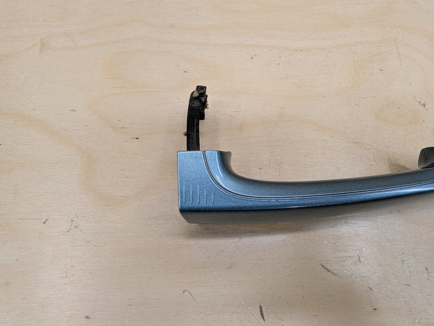 2007-2013 BMW 335i E93 Front Right Passenger Exterior Door Handle w/ Comfort Access 7202278