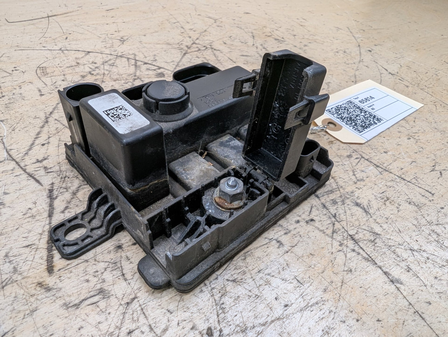 OEM BMW F10 F15 F22 F23 F30 F32 F33 F36 Integrated Power Supply Control Module