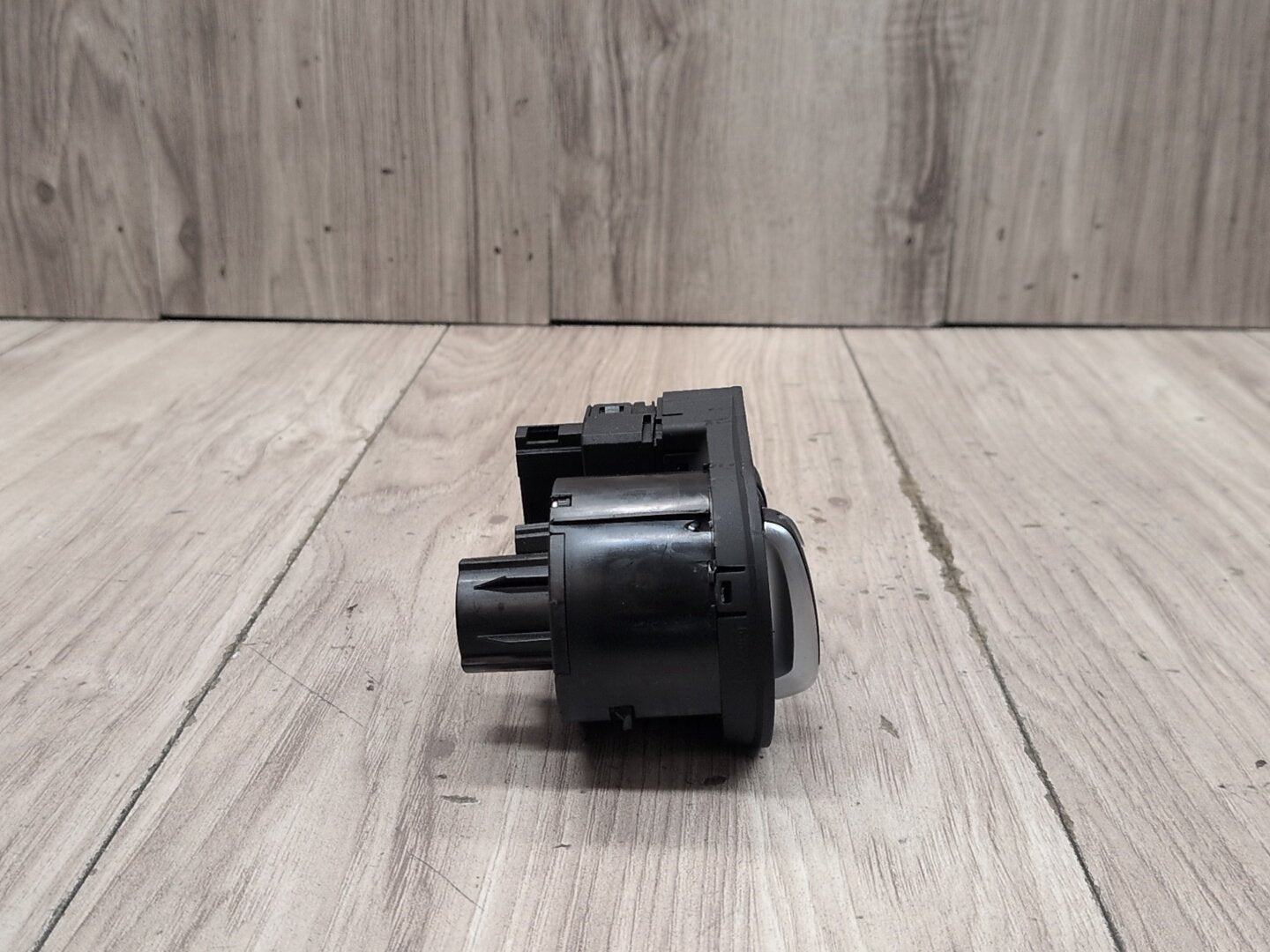 2015-2018 Audi Q3 8U Headlamp Switch 8P0919093