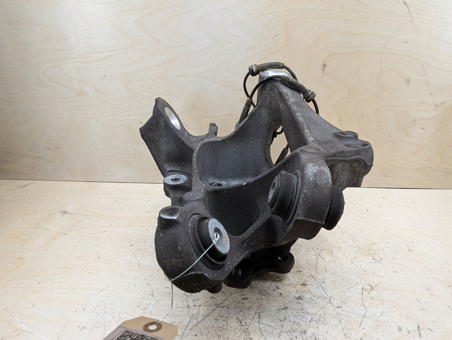 2016-2022 BMW 750i G12 Rear Right Passenger Spindle Knuckle w/ Bearing 6865662