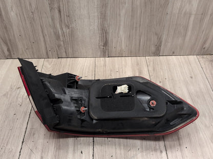 2009-2012 Mercedes-Benz E550 W212 Rear Right Passenger Outer Tail Light A2129060858 OEM