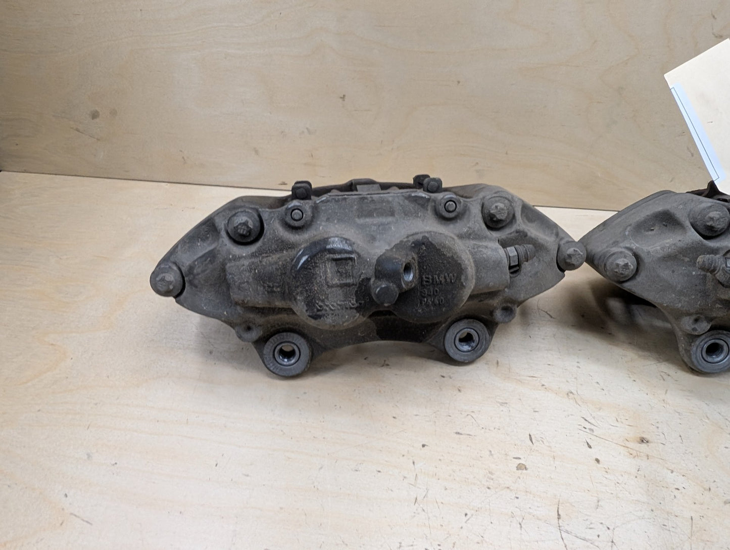 2012-2018 BMW 335i F30 Front Left Right Brake Caliper SET 6865537