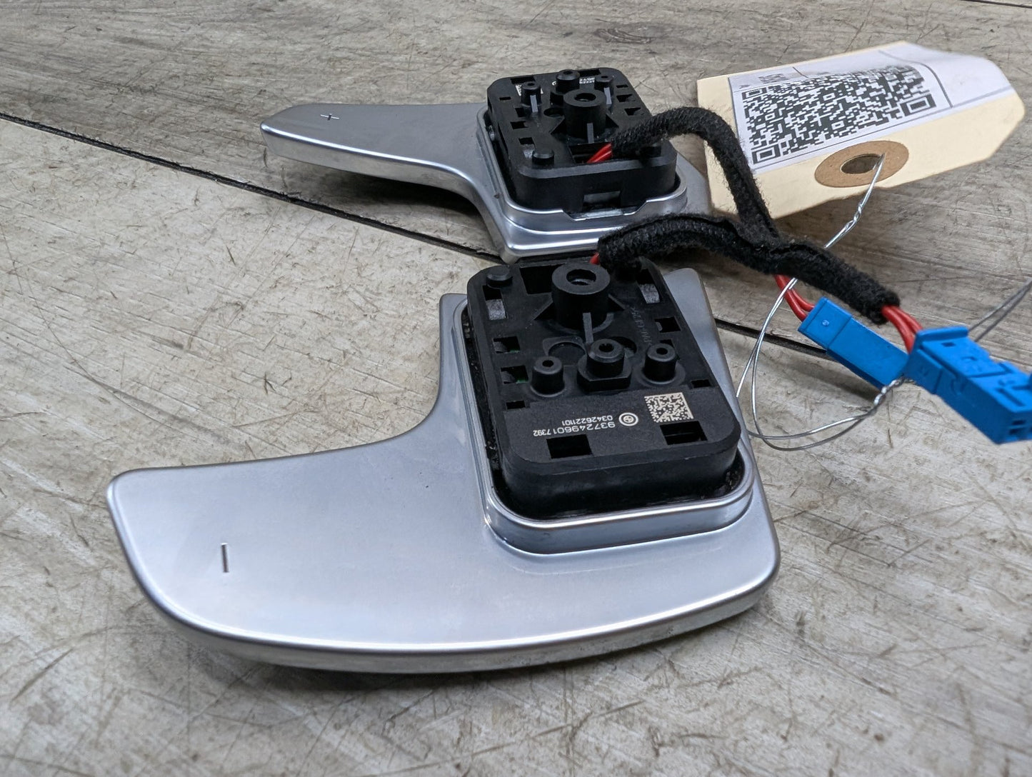 OEM BMW F44 G01 G05 G12 G20 G26 G30 Left Right Steering Wheel Paddle Shifter SET