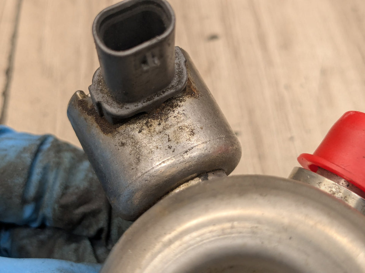 OEM BMW E88 E92 E93 F10 F15 F22 F30 F32 Engine N55 HPFP High Pressure Fuel Pump