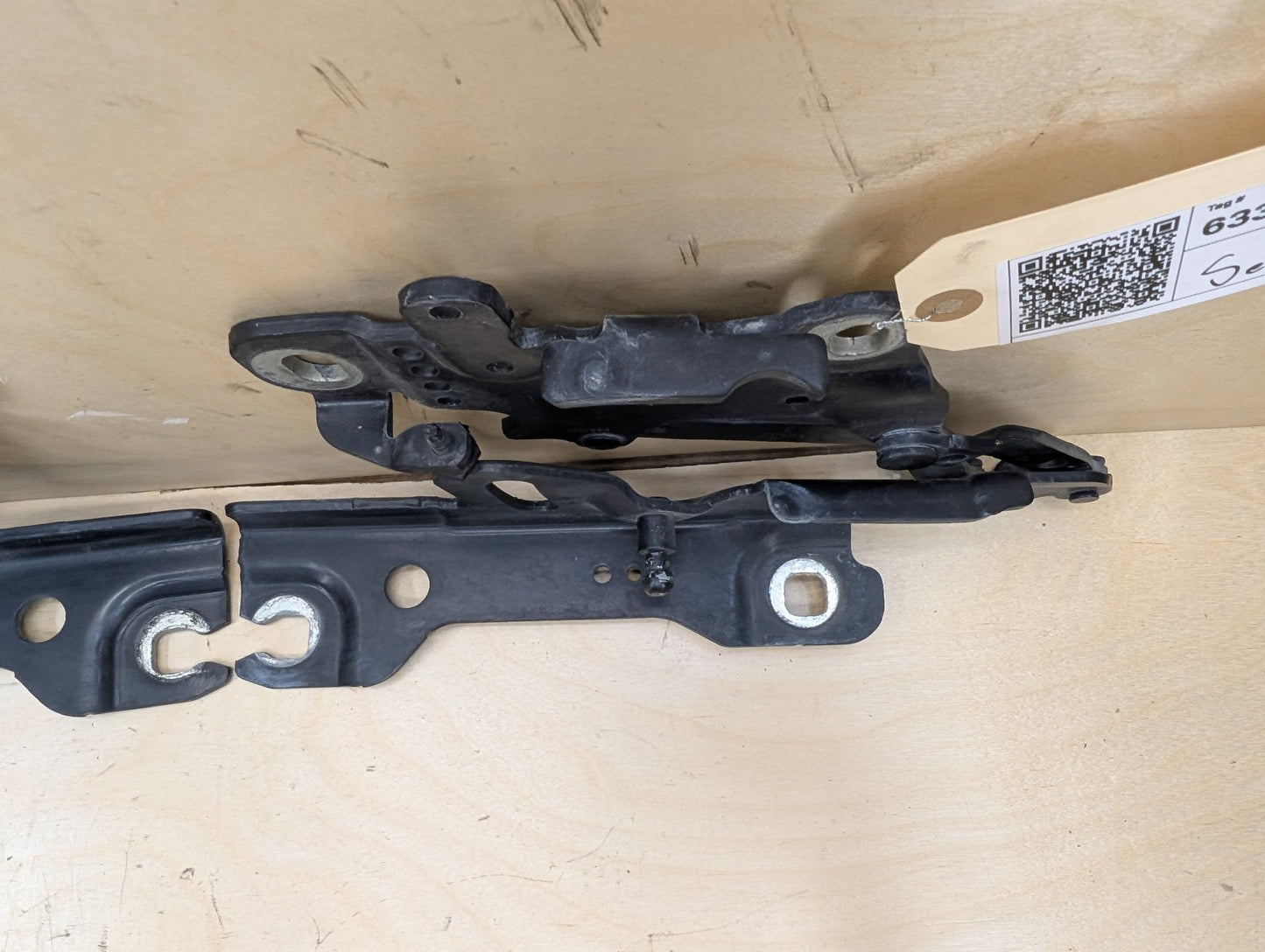 OEM BMW F22 F23 F30 F32 F33 F36 F80 F82 F83 F87 Left Right Side Hood Hinges PAIR