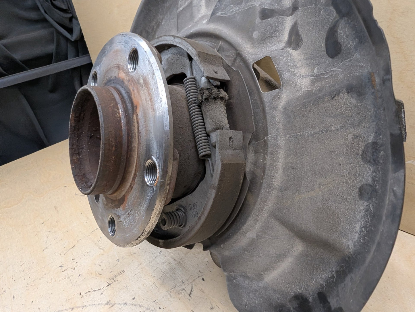 2012-2018 BMW 320i F30 Rear Right Passenger Spindle Knuckle w/ Bearing 6792522