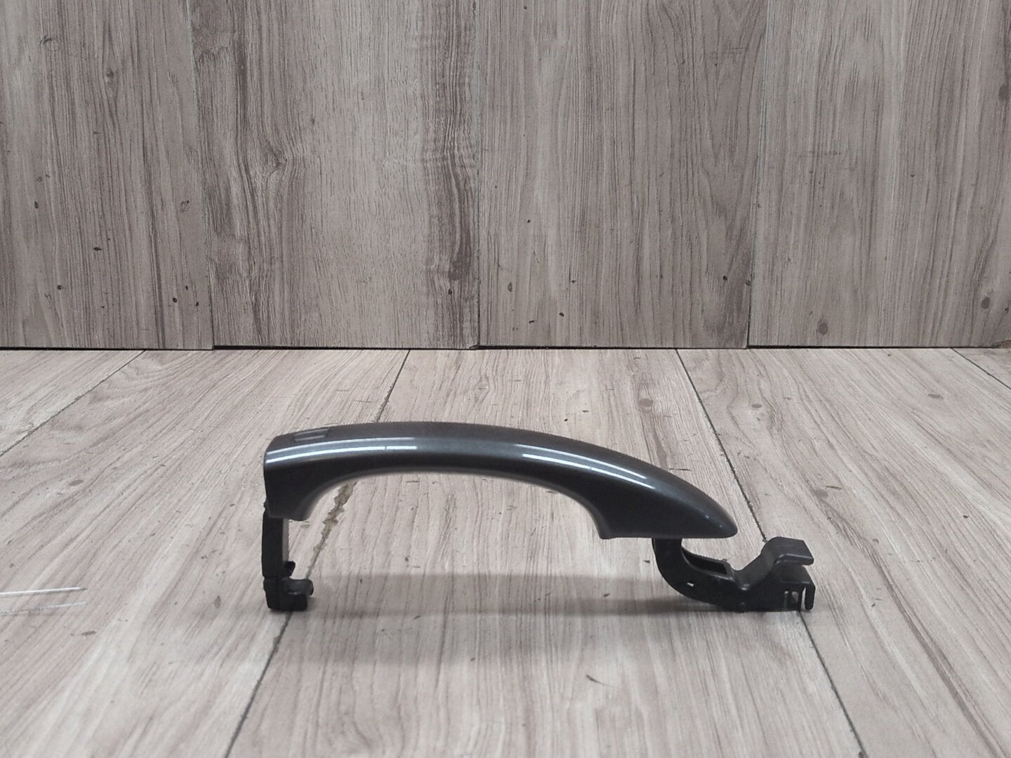 2015-2018 Audi Q3 8U Front or Rear Left Driver Exterior Door Handle w/ Comfort Access 8T0837205A