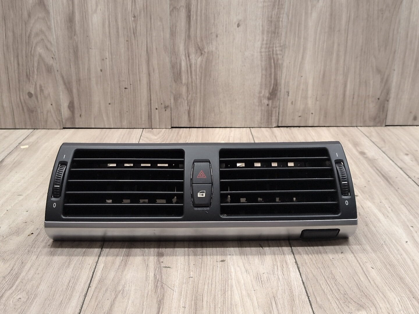 07-14 OEM BMW E70 E71 X5 X6 X5M X6M Center Middle AC Air Dash Grille Vent