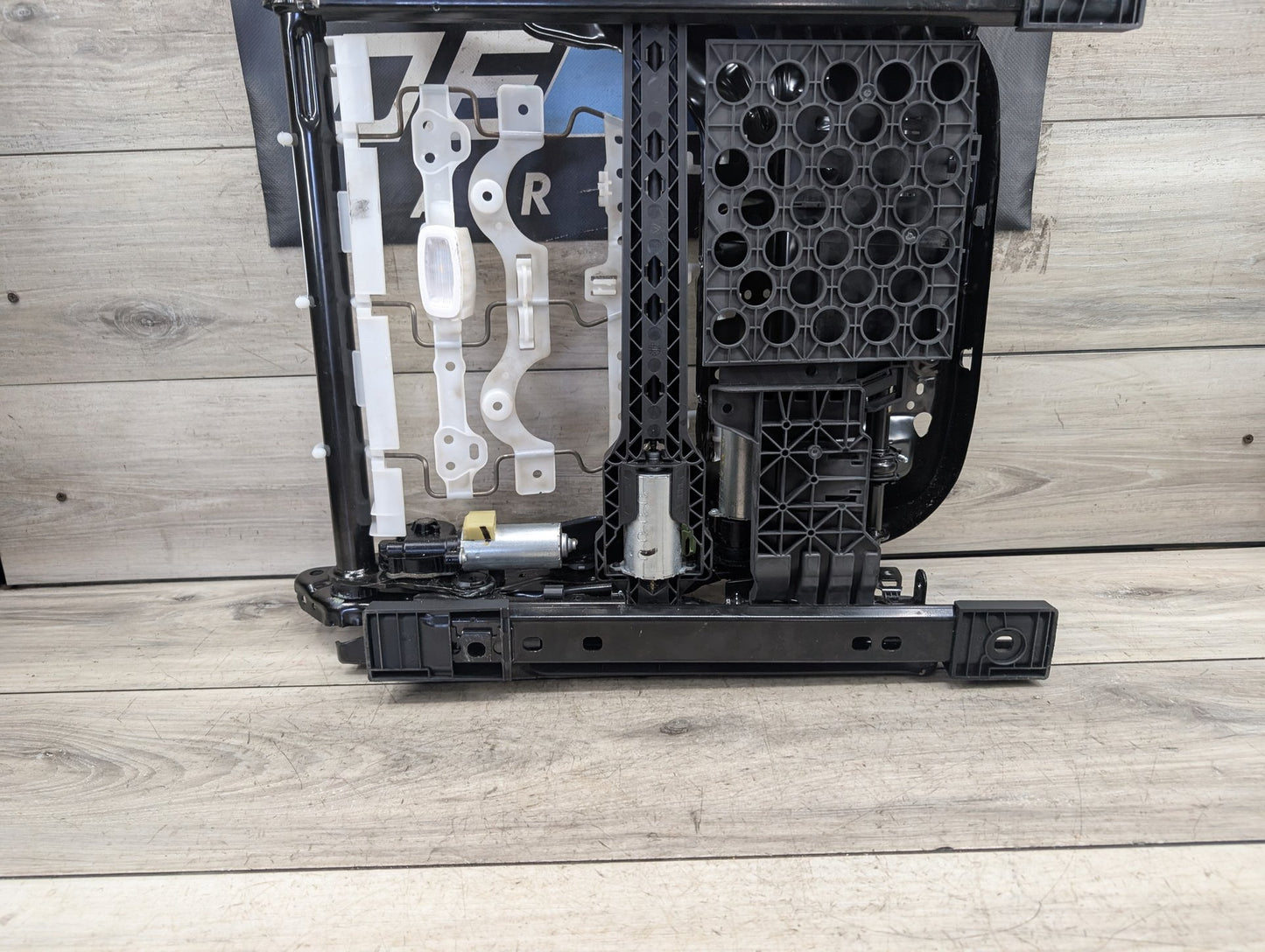 2018 - 2024 BMW X3 G01 Front Left Driver Seat Lower Track Frame Assembly 7414609 B46B20O1