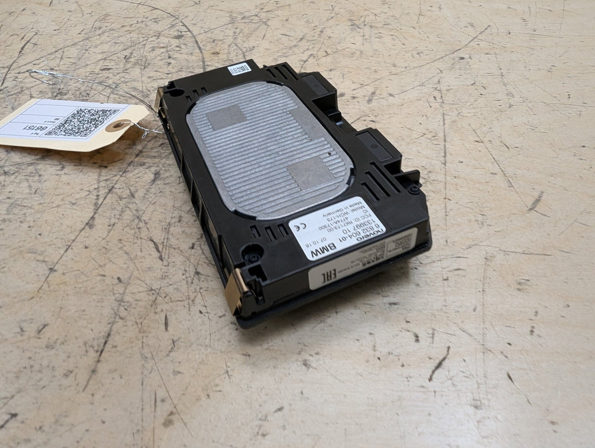 2016-2019 BMW 740i G12 Wireless Phone Charger Module 6832604 OEM