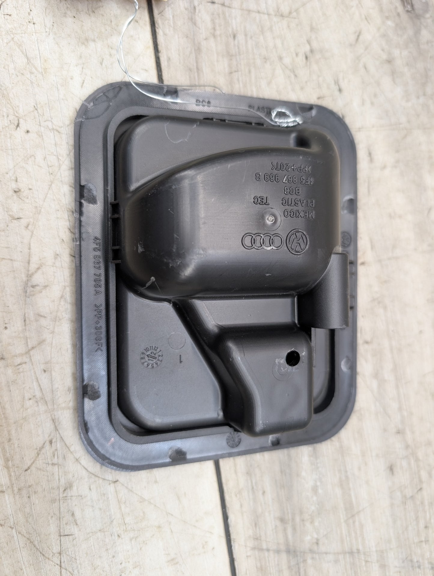 2008 - 2017 Audi S5 8T Liftgate Trunk Lid Release Handle Switch 4F5867969B