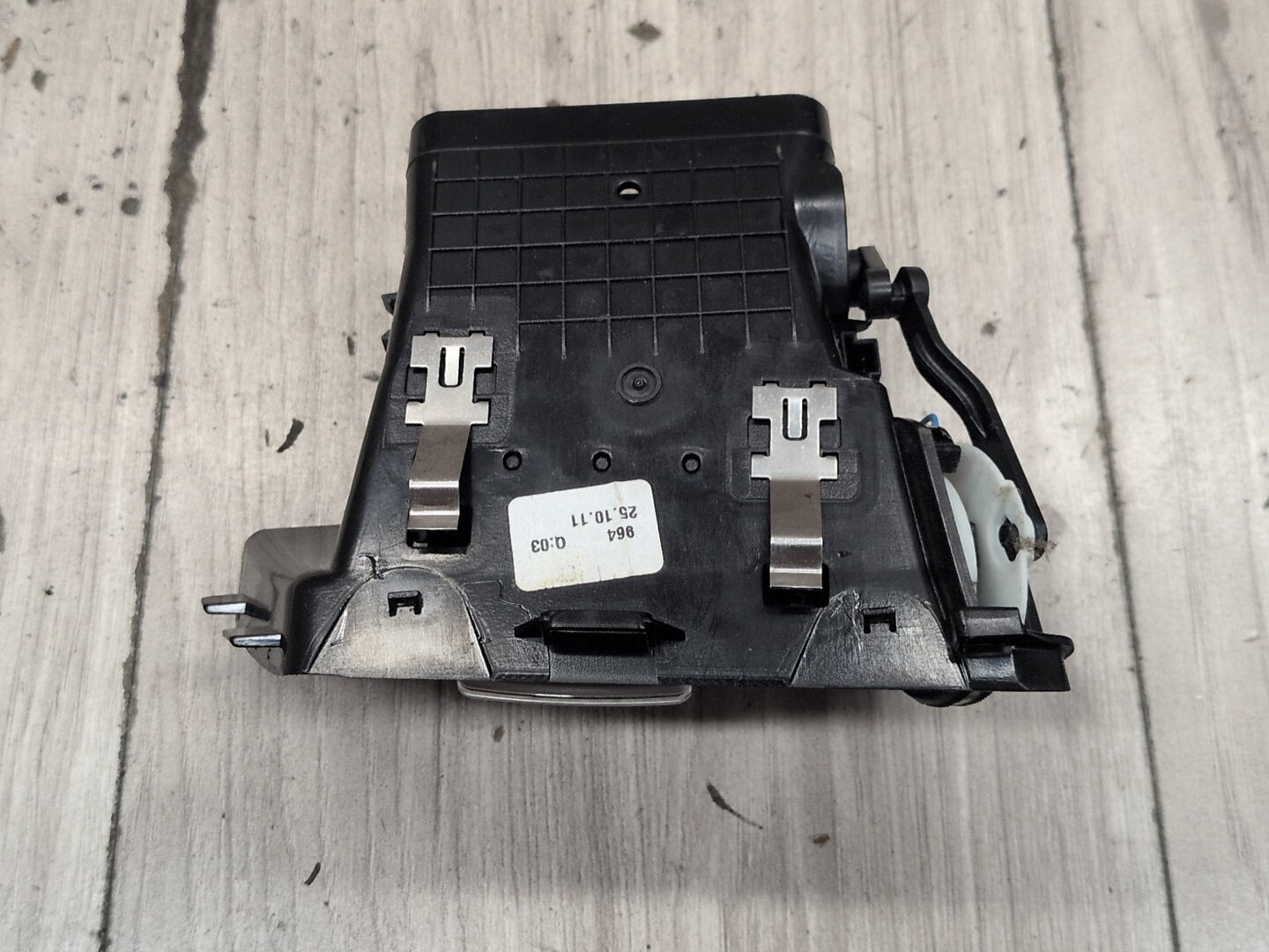 2009-2012 Mercedes-Benz E550 W212 Dashboard Dash Board Right Passenger Air Vent A2128300254 OEM