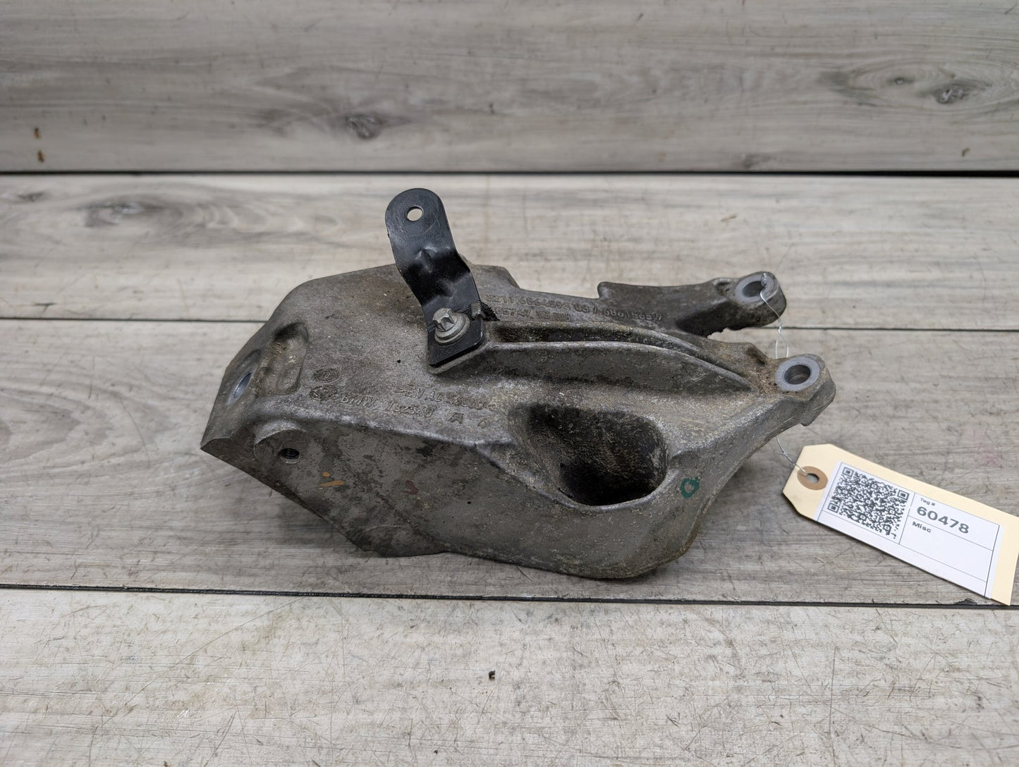 BMW G20 G22 G26 G30 G01 B46 Left Driver Engine Bracket Support Mount 6864595